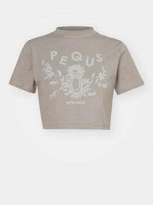 T-shirt z nadrukiem PEQUS