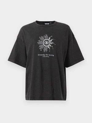 Zdjęcie produktu T-shirt z nadrukiem Pieces