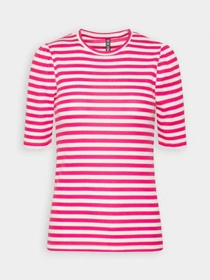 T-shirt z nadrukiem Pieces