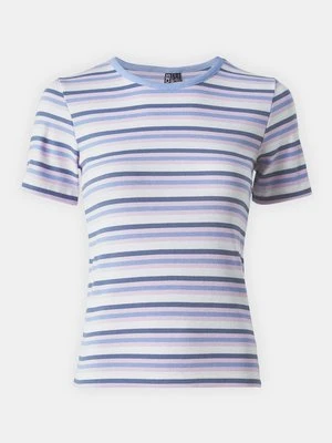T-shirt z nadrukiem Pieces