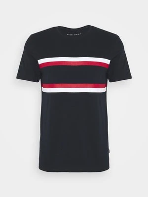 T-shirt z nadrukiem Pier One