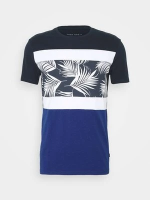 T-shirt z nadrukiem Pier One