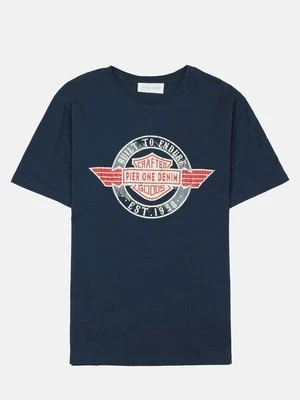 T-shirt z nadrukiem Pier One