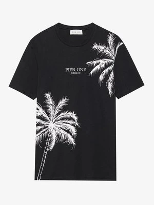 T-shirt z nadrukiem Pier One