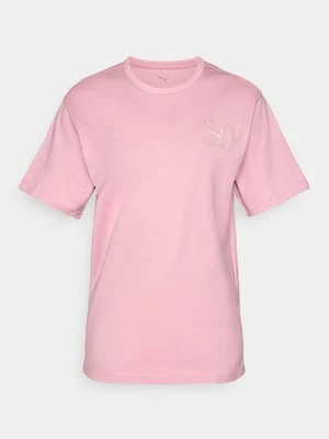 T-shirt z nadrukiem Puma różowy