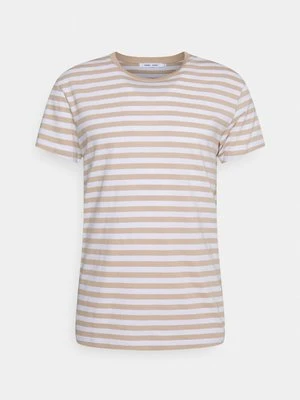T-shirt z nadrukiem Samsøe Samsøe