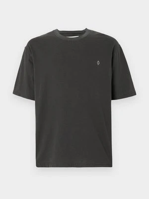 T-shirt z nadrukiem Samsøe Samsøe