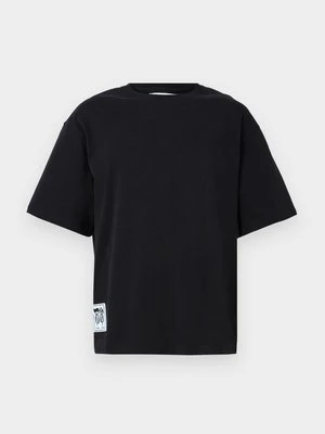 T-shirt z nadrukiem Samsøe Samsøe