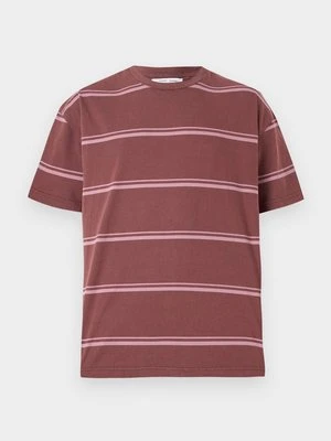 T-shirt z nadrukiem Samsøe Samsøe
