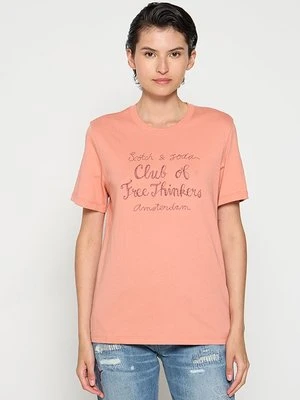 T-shirt z nadrukiem Scotch & Soda morelowy