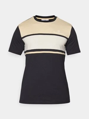 T-shirt z nadrukiem Sergio Tacchini
