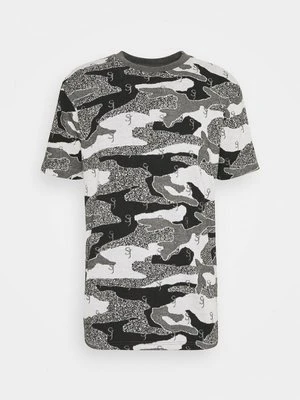 T-shirt z nadrukiem Sixth June