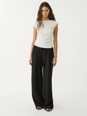 T-shirt z nadrukiem Stradivarius