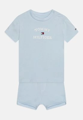 T-shirt z nadrukiem Tommy Hilfiger