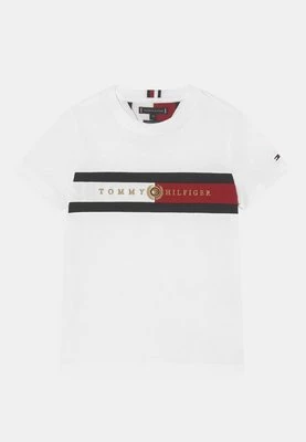 T-shirt z nadrukiem Tommy Hilfiger