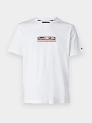 T-shirt z nadrukiem Tommy Hilfiger