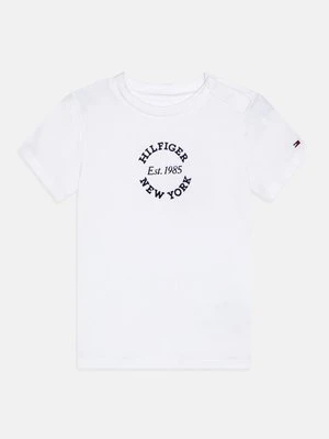 T-shirt z nadrukiem Tommy Hilfiger