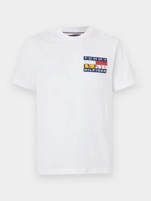 T-shirt z nadrukiem Tommy Hilfiger