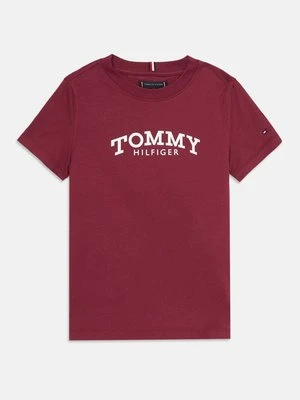 T-shirt z nadrukiem Tommy Hilfiger