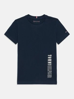 T-shirt z nadrukiem Tommy Hilfiger