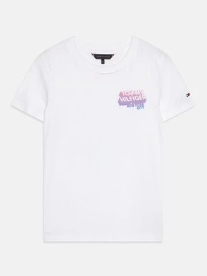 T-shirt z nadrukiem Tommy Hilfiger