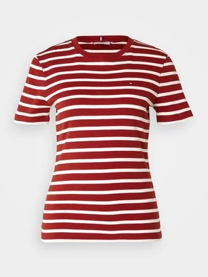 T-shirt basic Tommy Hilfiger czerwony