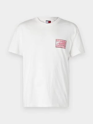 Zdjęcie produktu T-shirt z nadrukiem Tommy Jeans mleczny