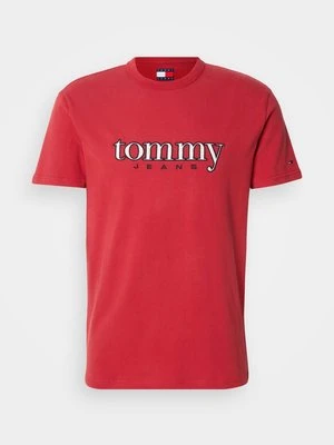 Zdjęcie produktu T-shirt z nadrukiem Tommy Jeans czerwony