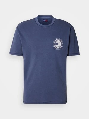 T-shirt z nadrukiem Tommy Jeans granatowy