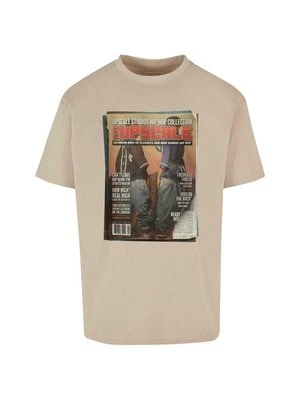 T-shirt z nadrukiem Upscale by Mister Tee