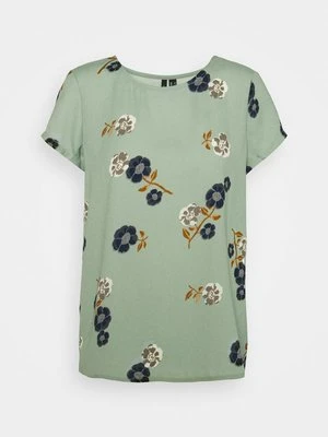 T-shirt z nadrukiem Vero Moda zielony