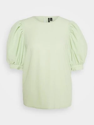 T-shirt z nadrukiem Vero Moda Tall