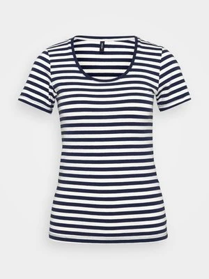 T-shirt z nadrukiem Vero Moda Tall