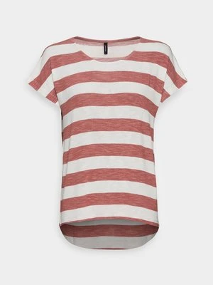 T-shirt z nadrukiem Vero Moda Tall