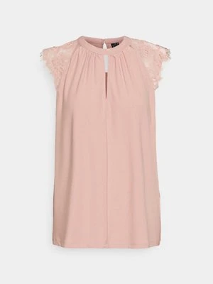 T-shirt z nadrukiem Vero Moda Tall