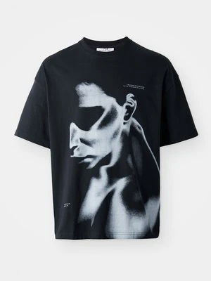 T-shirt z nadrukiem Vertere Berlin