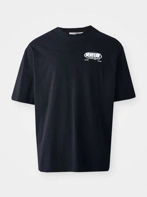 T-shirt z nadrukiem Vertere Berlin