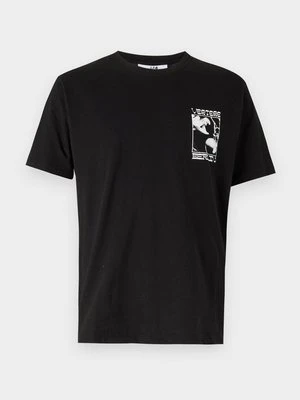 T-shirt z nadrukiem Vertere Berlin