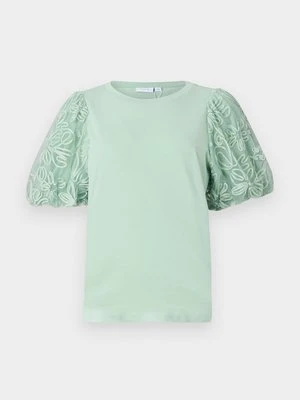 T-shirt z nadrukiem Vila zielony