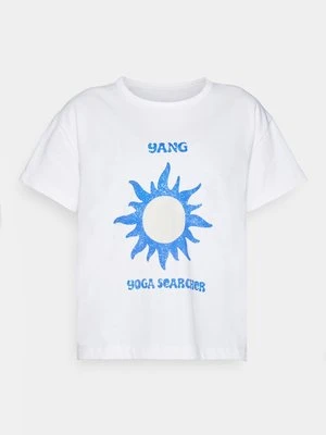 T-shirt z nadrukiem Yogasearcher