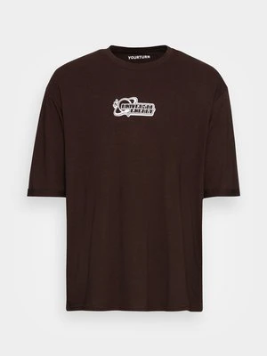 T-shirt z nadrukiem YOURTURN