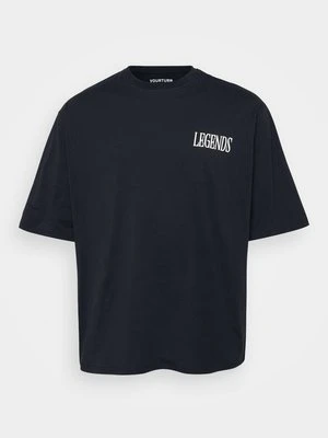 T-shirt z nadrukiem YOURTURN
