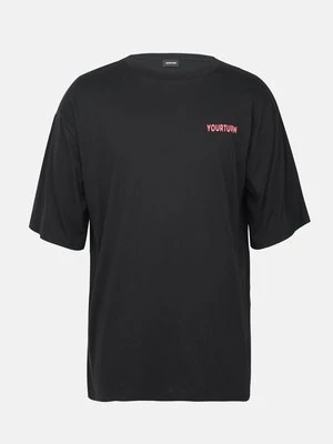 T-shirt z nadrukiem YOURTURN
