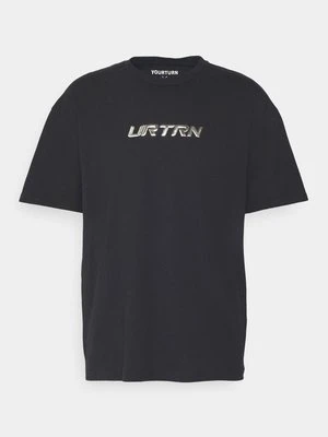 T-shirt z nadrukiem YOURTURN