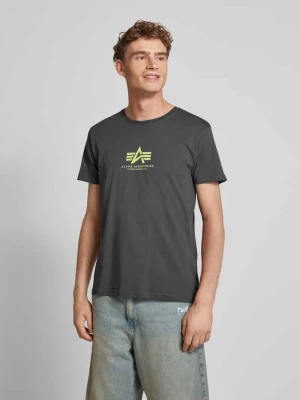 T-shirt z nadrukiem z logo alpha industries