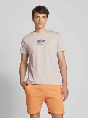 T-shirt z nadrukiem z logo alpha industries