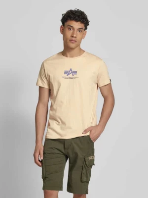 T-shirt z nadrukiem z logo alpha industries