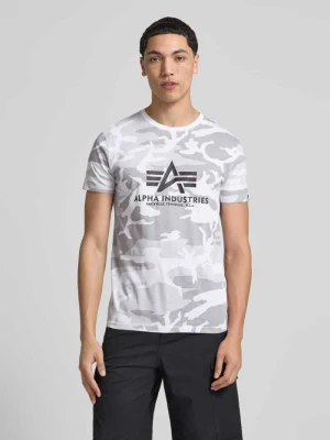 t-shirt z nadrukiem z logo alpha industries