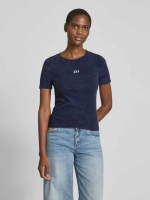 T-shirt z nadrukiem z logo i wyhaftowanym motywem GAP