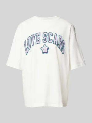 T-shirt z nadrukiem z logo LOVE SCARS